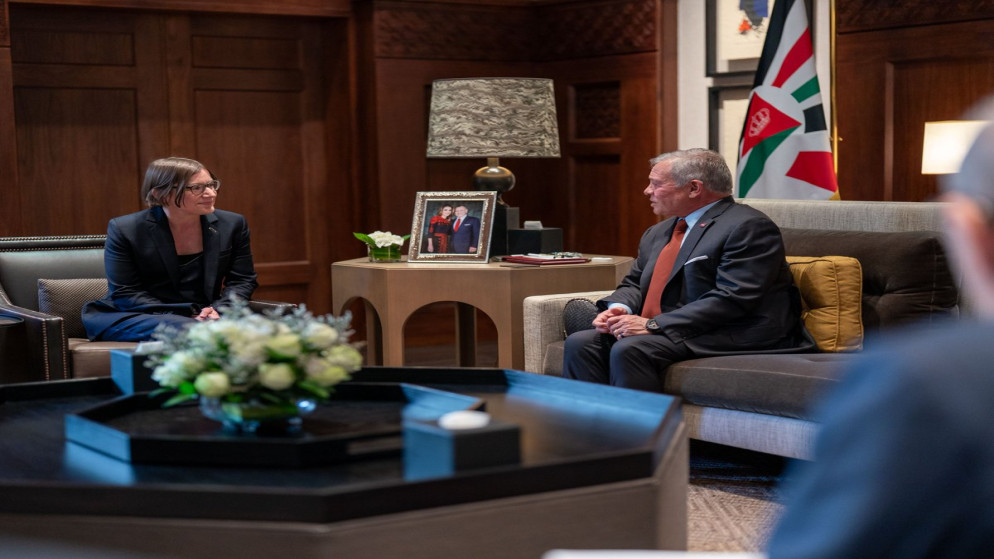 الملك يدعو للاحتكام للدبلوماسية لإنهاء الصراعات في المنطقة