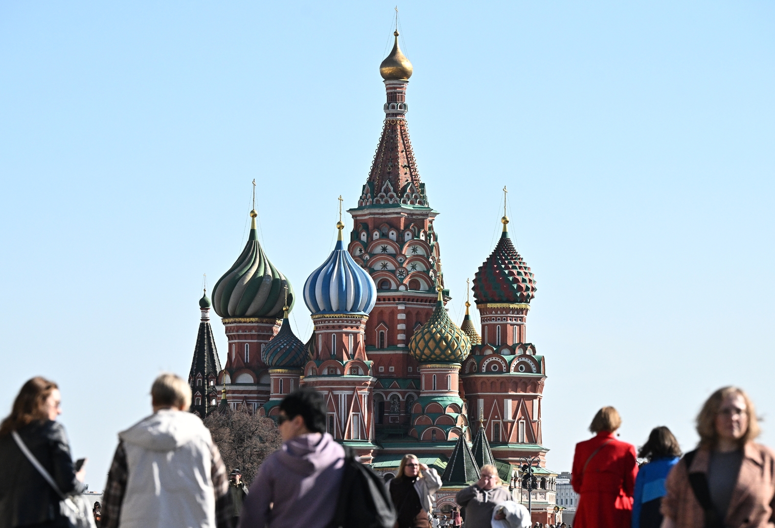 روسيا توسع نظام الاعفاء من التاشيرات لتنشيط السياحة