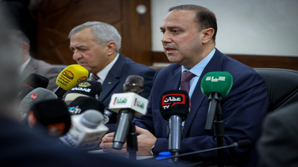 المومني: تطبيق القانون بحزم على مروجي المعلومات المضللة في الأردن