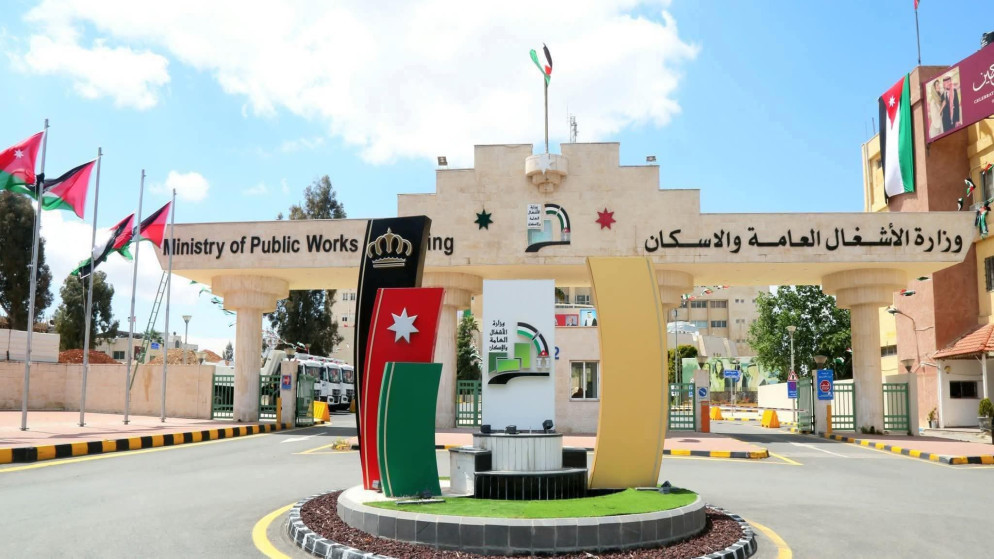 اغلاق وتحويلات مرورية على طريق ايدون عجلون لتحسين البنية التحتية