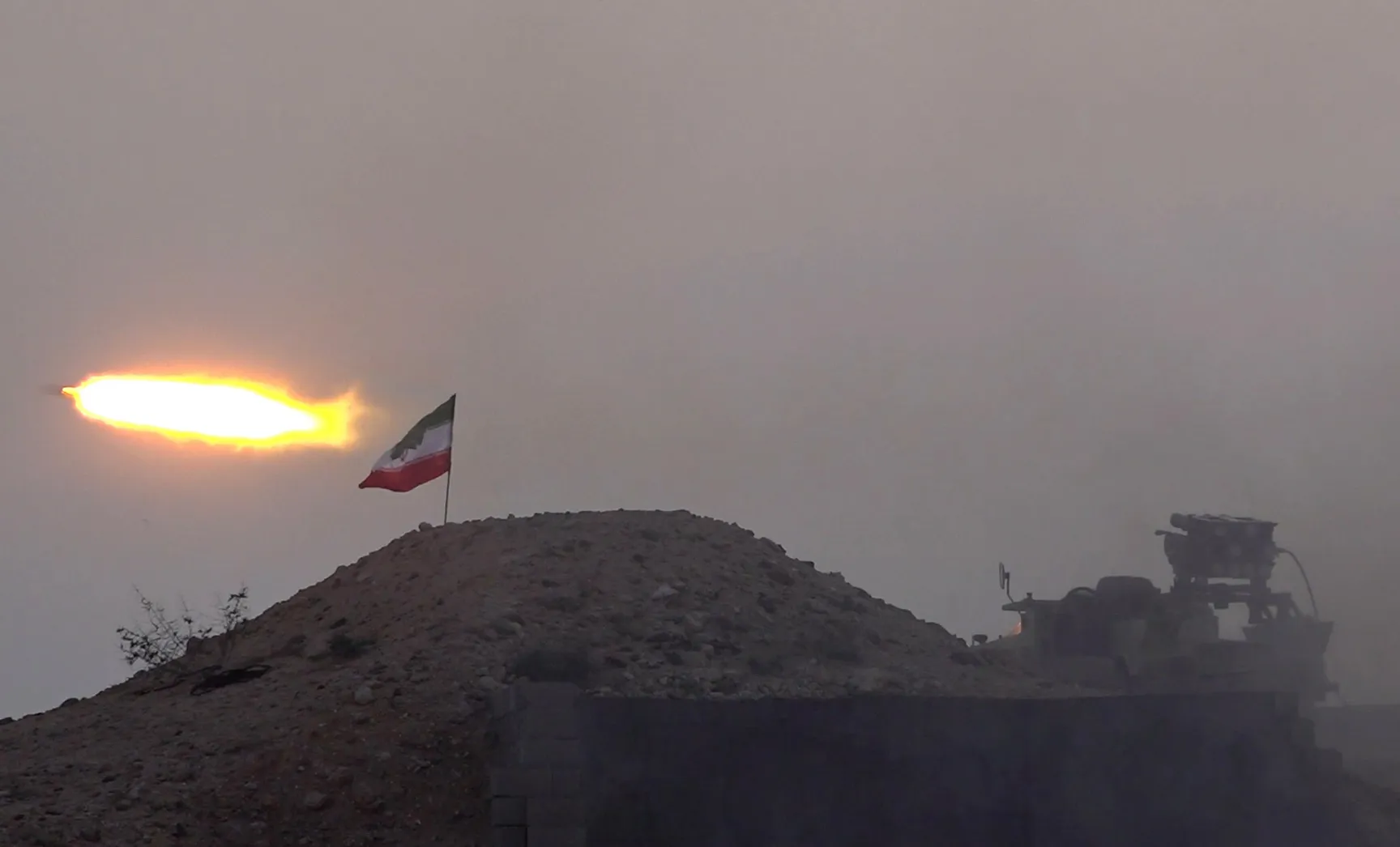 تحالف دولي يدرس خيارات اقتصادية لفتح مضيق هرمز