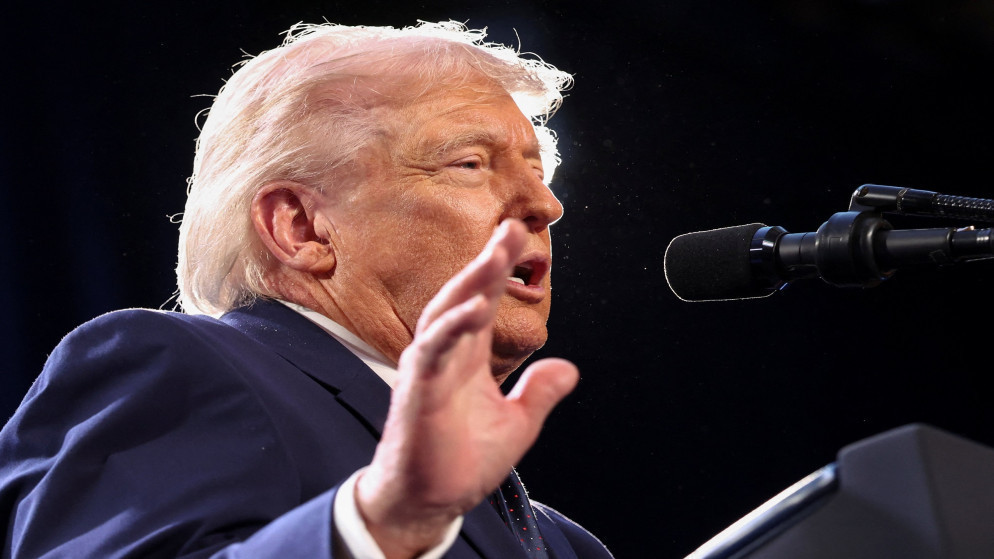 ترامب يطالب الدول بالتحرك لحماية مضيق هرمز