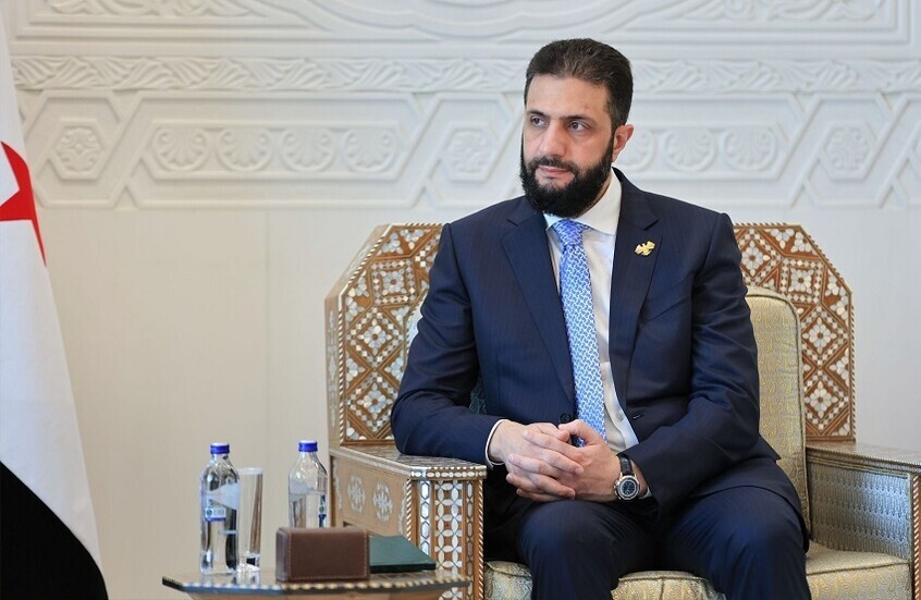 الرئيس السوري يبحث التصعيد العسكري مع نظيره الفرنسي