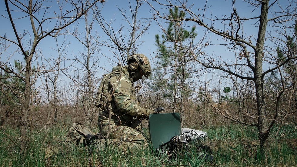 روسيا تكشف عن نماذج أولية لمحطات اتصال فضائي منافسة لستارلينك