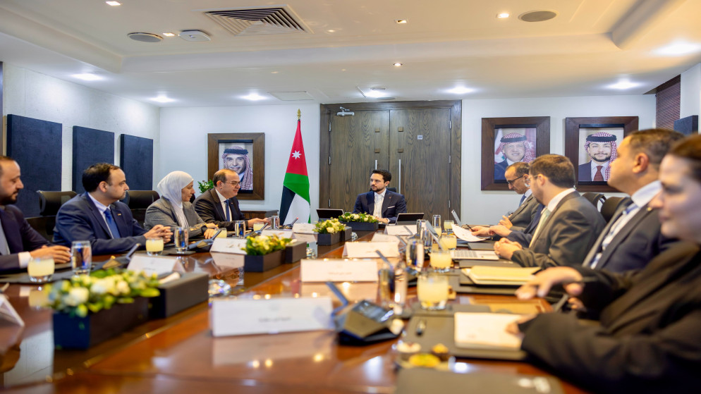 ولي العهد يؤكد على أهمية تطوير تطبيق سند لخدمة المواطنين