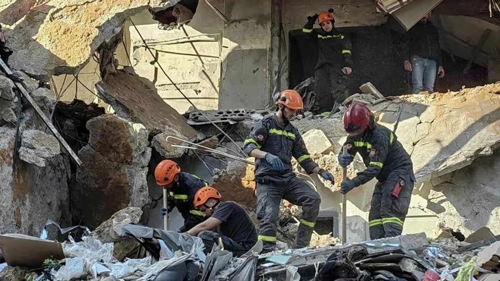 مئات القتلى والجرحى في أكبر قصف إسرائيلي على لبنان