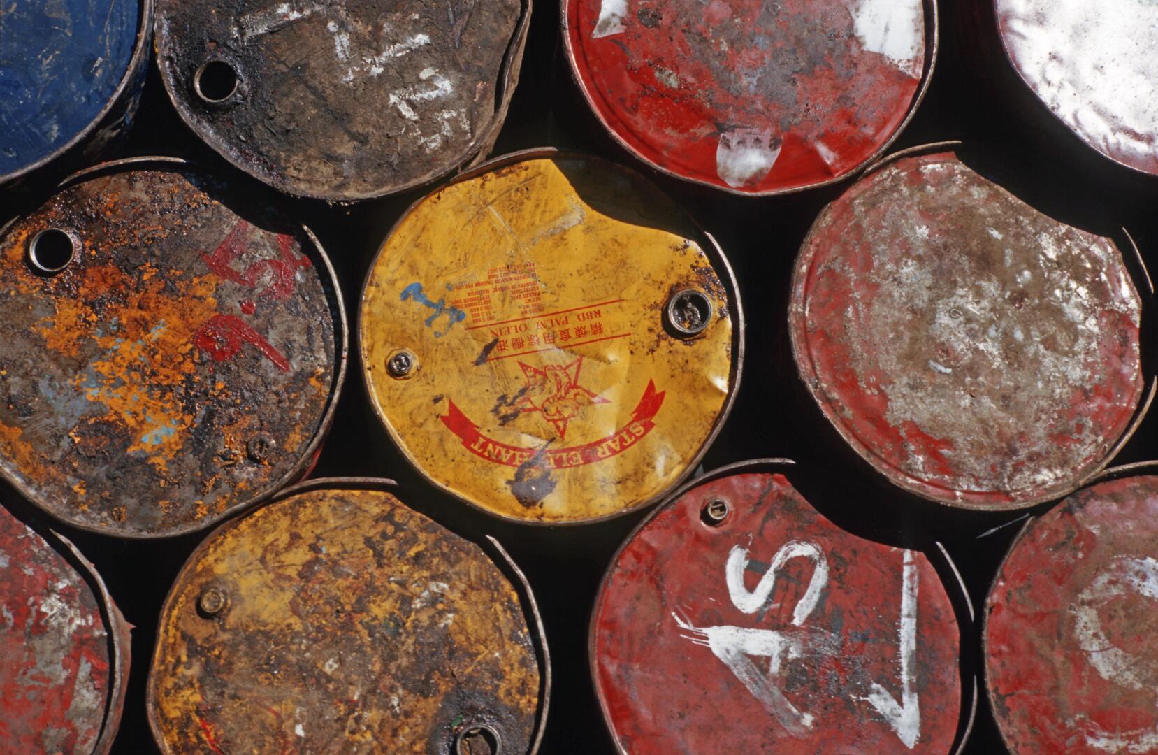 نفط عراقي يتدفق نحو سوريا عبر منفذ التنف