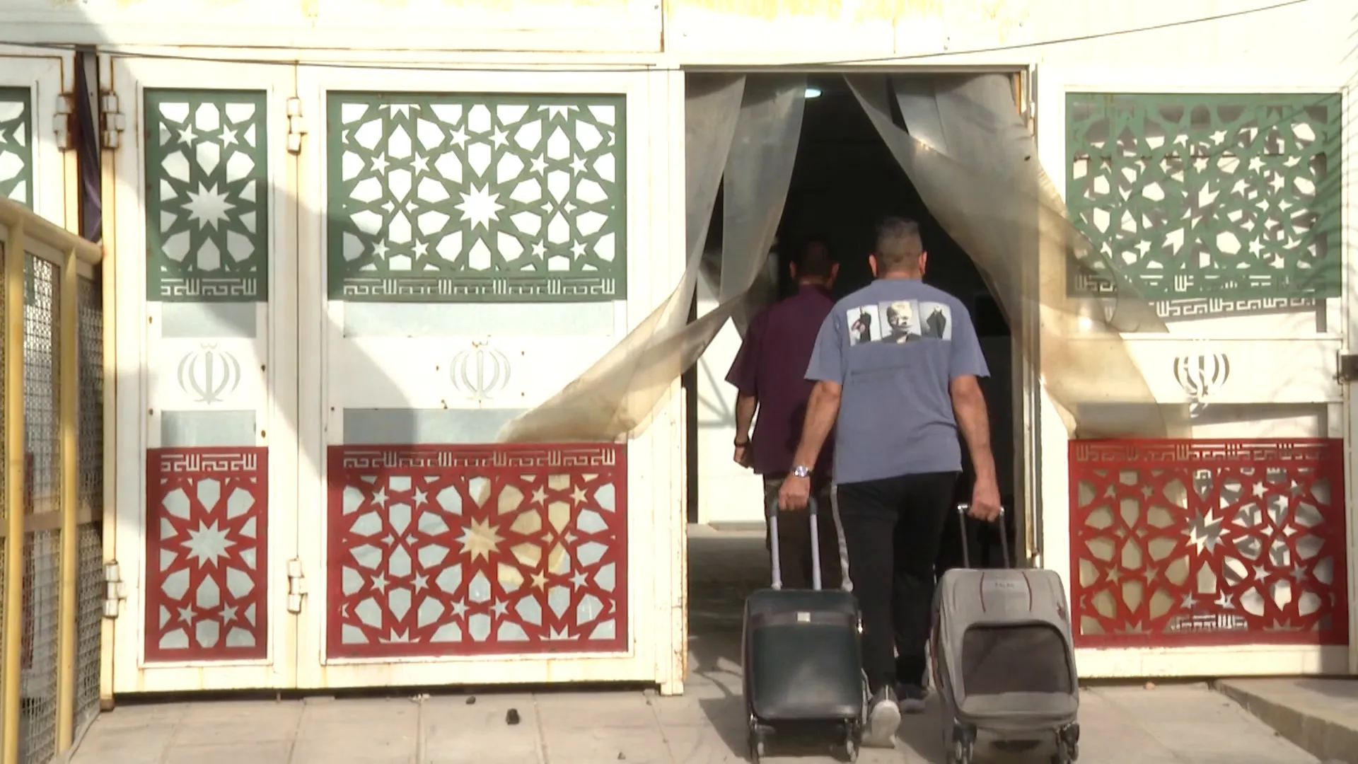 عودة الحياة إلى منفذ الشلامجة بين العراق وإيران بعد التوترات العسكرية