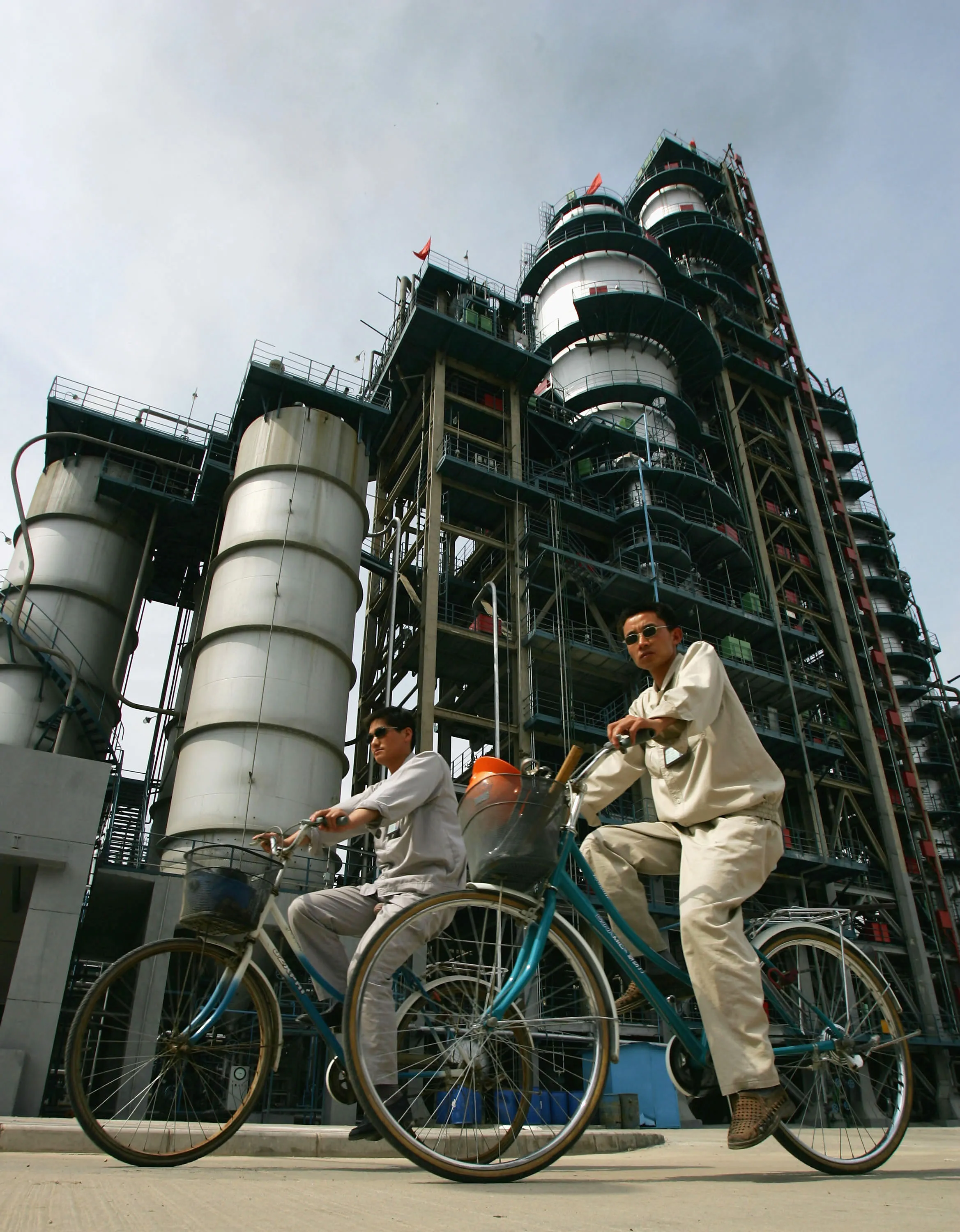 الصين تتجاوز خام برنت وتشتري نفط ايران بأسعار مرتفعة للمرة الاولى منذ سنوات