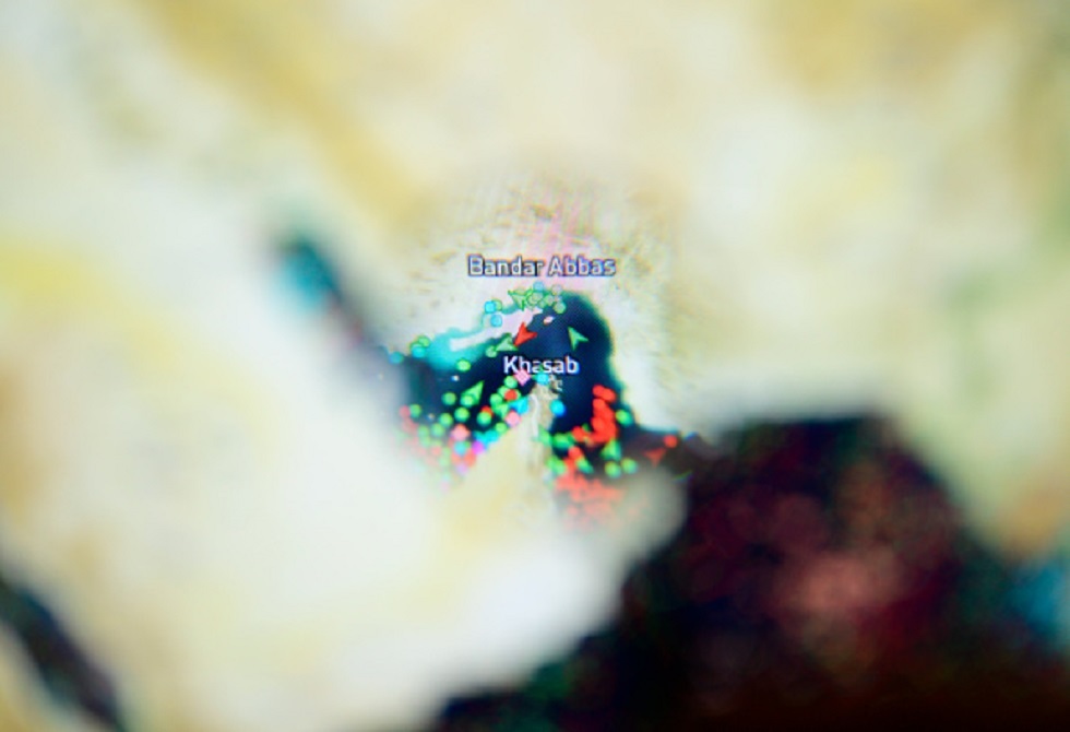 إيران تؤكد ضرورة دفع رسوم عبور مضيق هرمز بالريال الإيراني