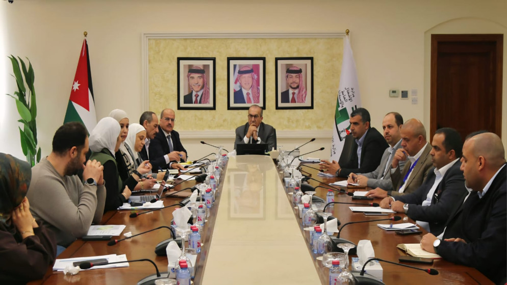 وزير الأشغال يتابع تقدم مشاريع التحديث الاقتصادي ويشدد على تسريع الإنجاز