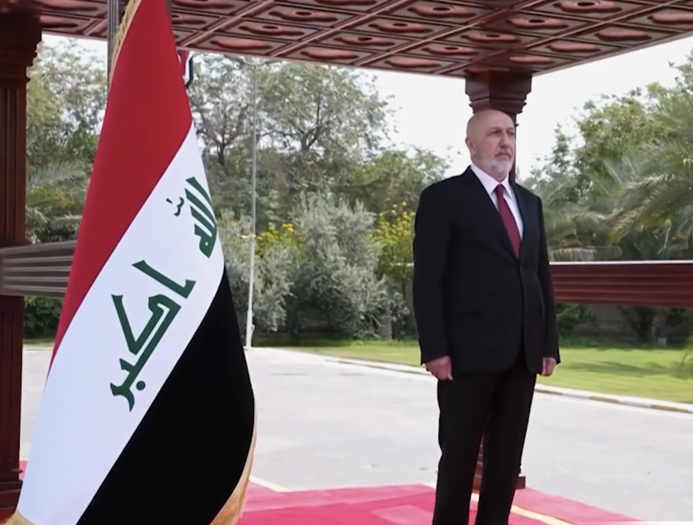 الرئيس العراقي نزار أميدي يبدأ مهامه ويؤكد التزامه بالاستقرار السياسي