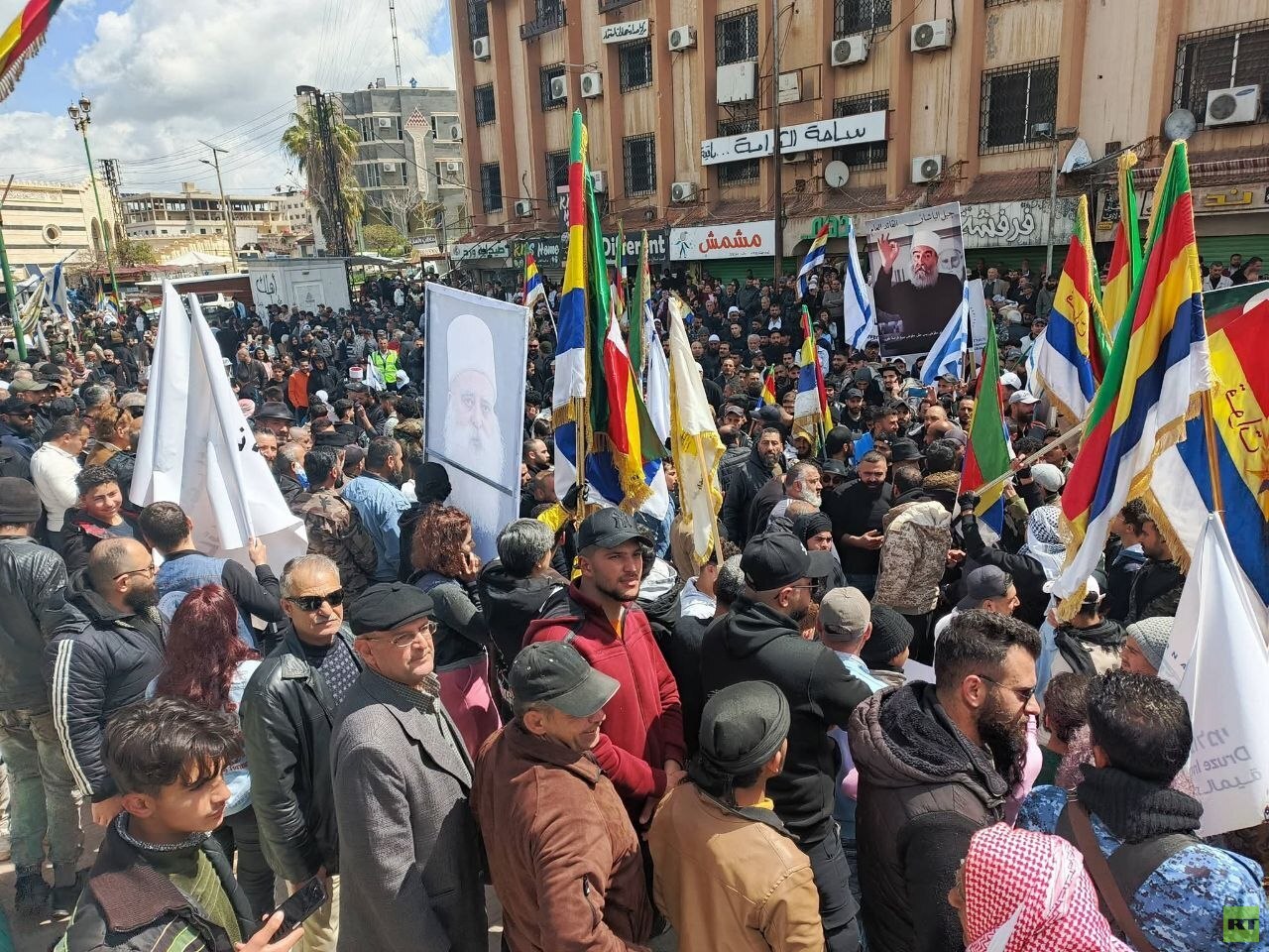 تظاهرة في السويداء تطالب بالتحقيق في أحداث يوليو والمطالبة بالحقوق القانونية