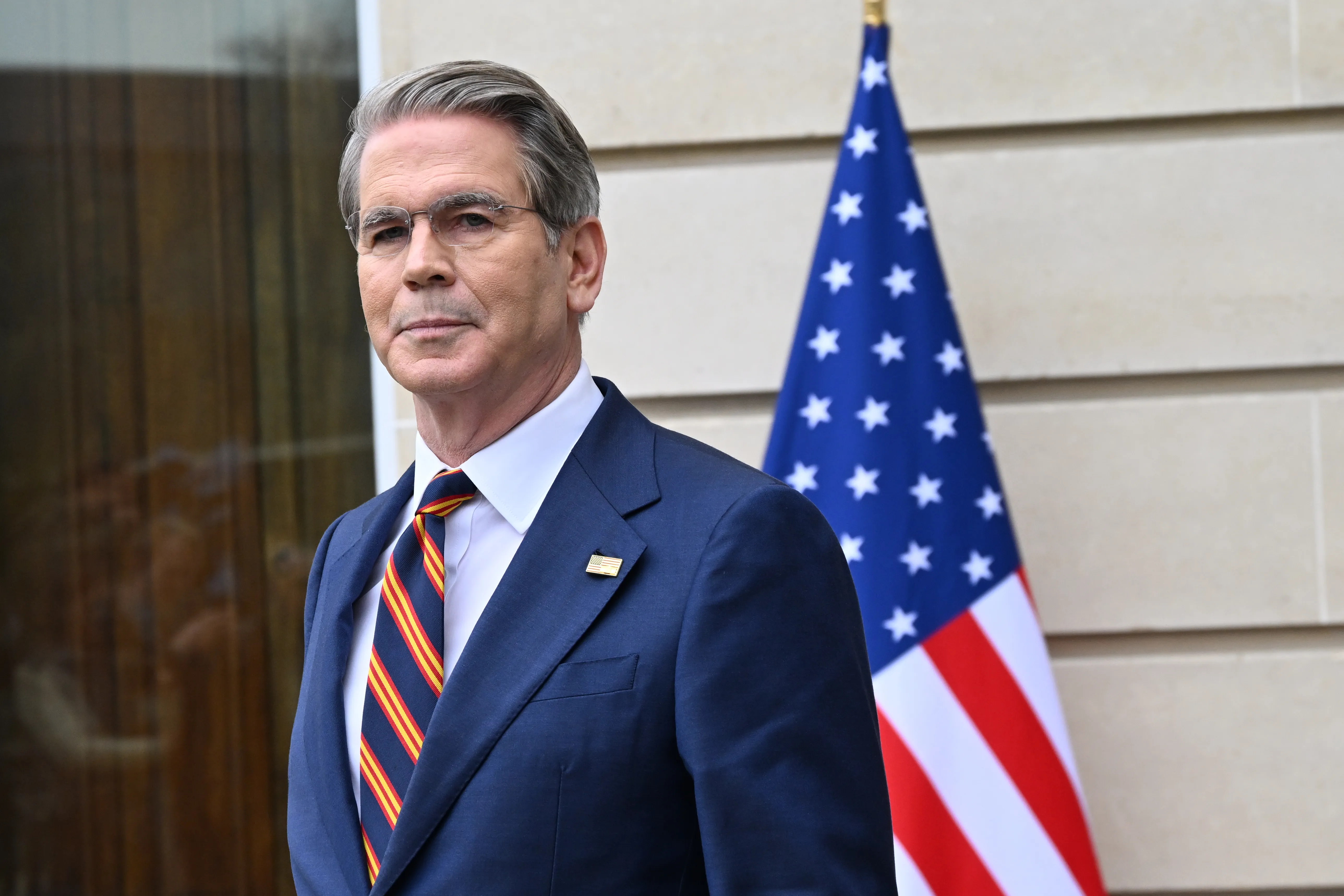 تحذيرات أمريكية من مخاطر الذكاء الاصطناعي عقب كشف أنثروبيك عن نموذجها الجديد