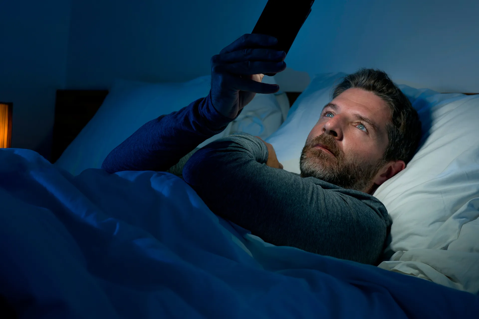 الاستحمام في الظلام: طقس مسائي لتحسين جودة النوم