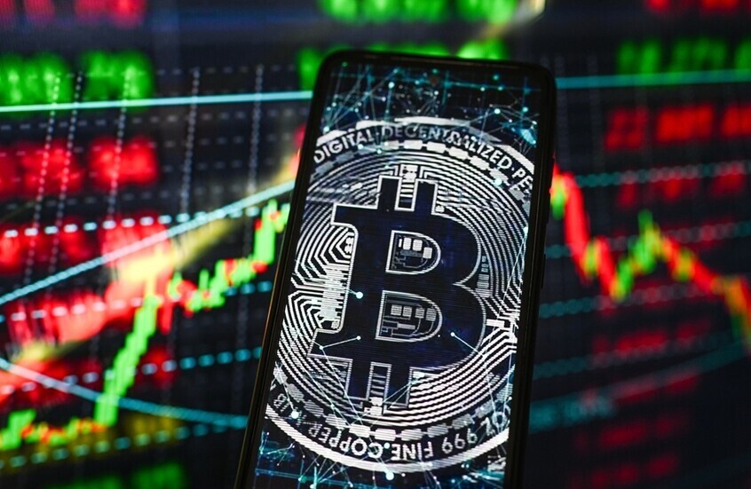 ارتفاع البيتكوين بنسبة 5% مع عودة الثقة في الأصول الرقمية