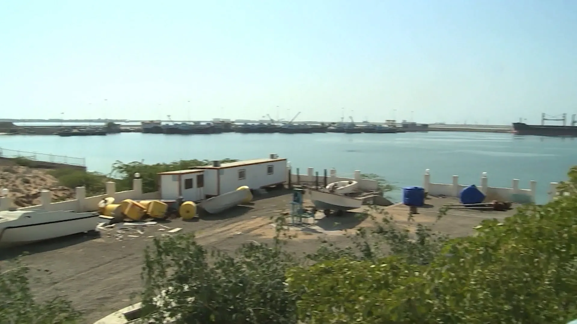 موانئ ايران الحيوية تحت ضغط الحصار البحري الامريكي