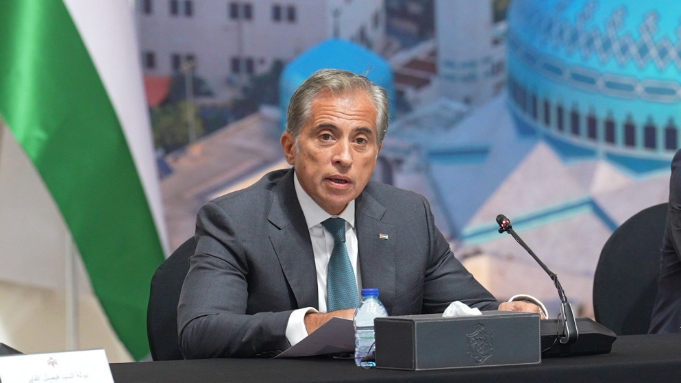 استطلاع جديد يكشف آراء الأردنيين حول أداء الحكومة والواقع الاقتصادي