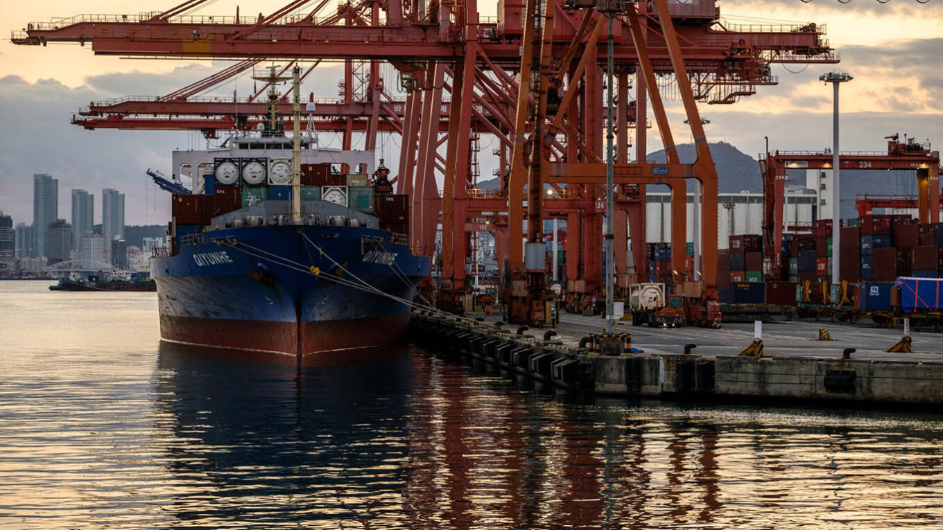 كوريا الجنوبية تسجل زيادة كبيرة في واردات المحروقات الروسية