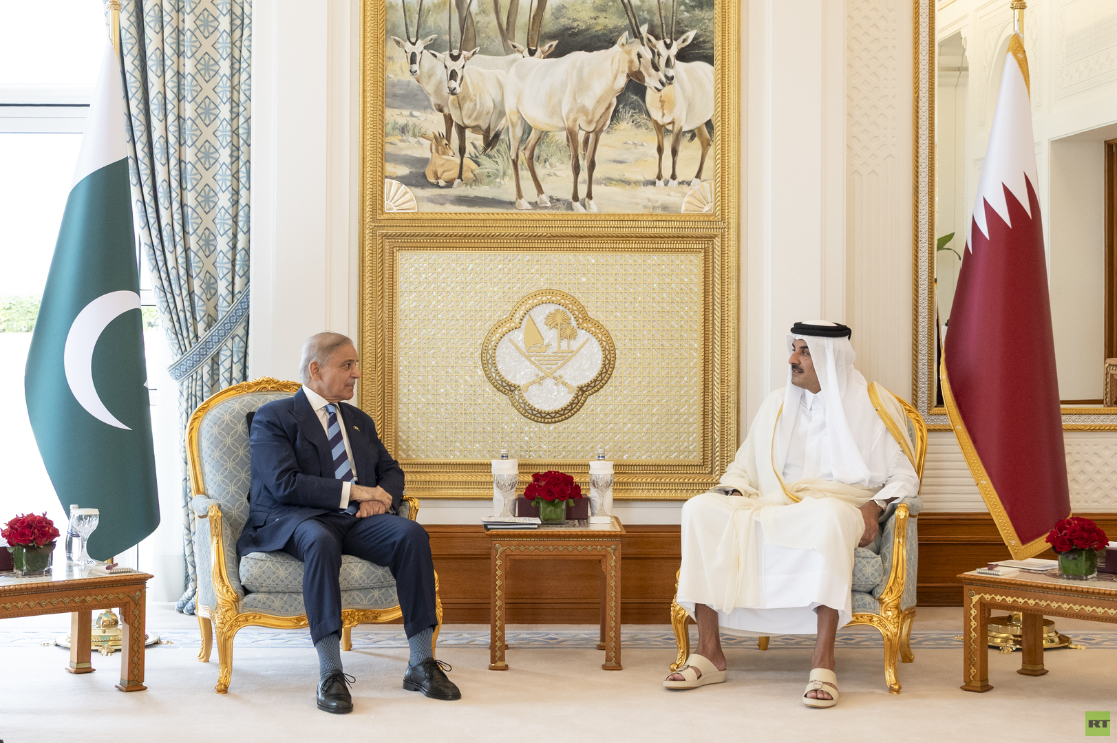 أمير قطر ورئيس وزراء باكستان يؤكدان على أهمية التهدئة وتعزيز الأمن الإقليمي