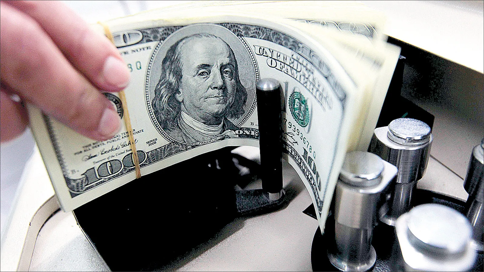 ارتفاع كلفة الحرب على ايران يضغط على الاقتصاد العالمي ويزيد من الاعتماد على السندات القصيرة