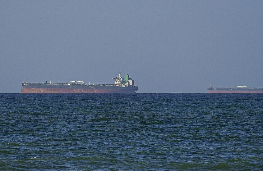 الولايات المتحدة تعيد تقييم عقوبات النفط الروسي مع إعفاءات جديدة