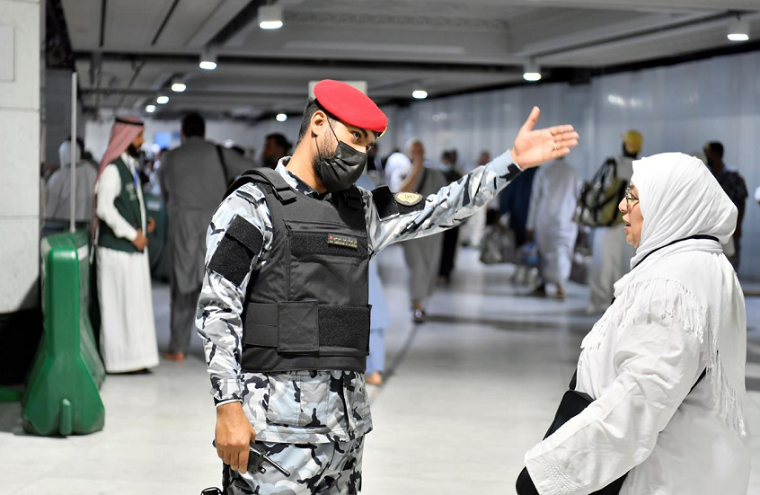 السعودية تعلن عقوبات صارمة ضد المتسللين إلى مكة خلال موسم الحج