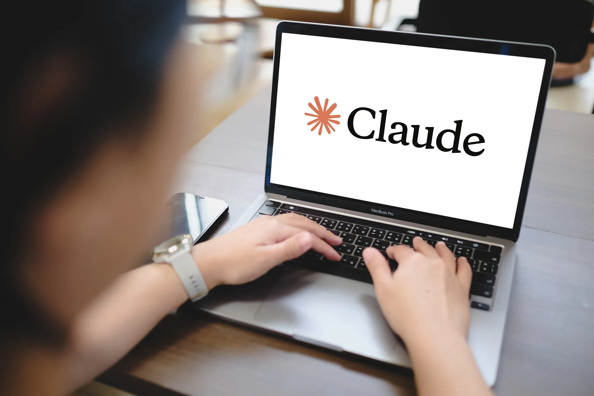 أنثروبيك تطلق أداة كلود ديزاين لتغيير قواعد التصميم الذكي