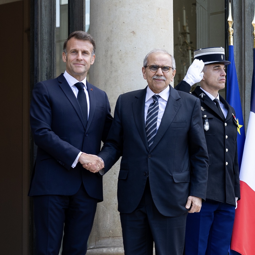 ماكرون يدعو إلى استقرار لبنان ويشدد على أهمية الحوار مع إسرائيل