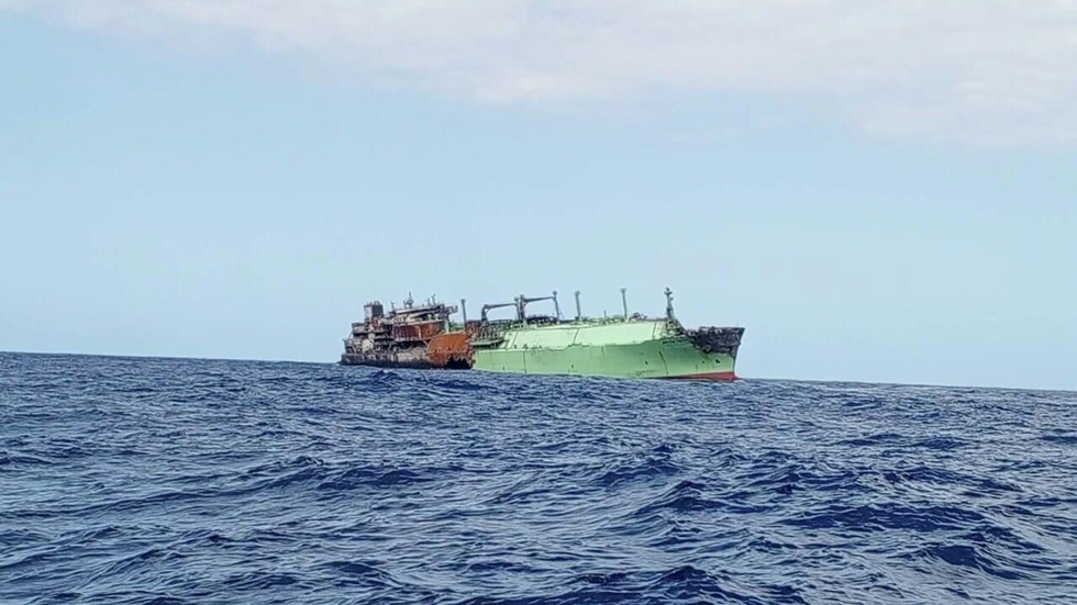 تأثير النزاع في مضيق هرمز على الشركات العالمية وارتفاع التكاليف