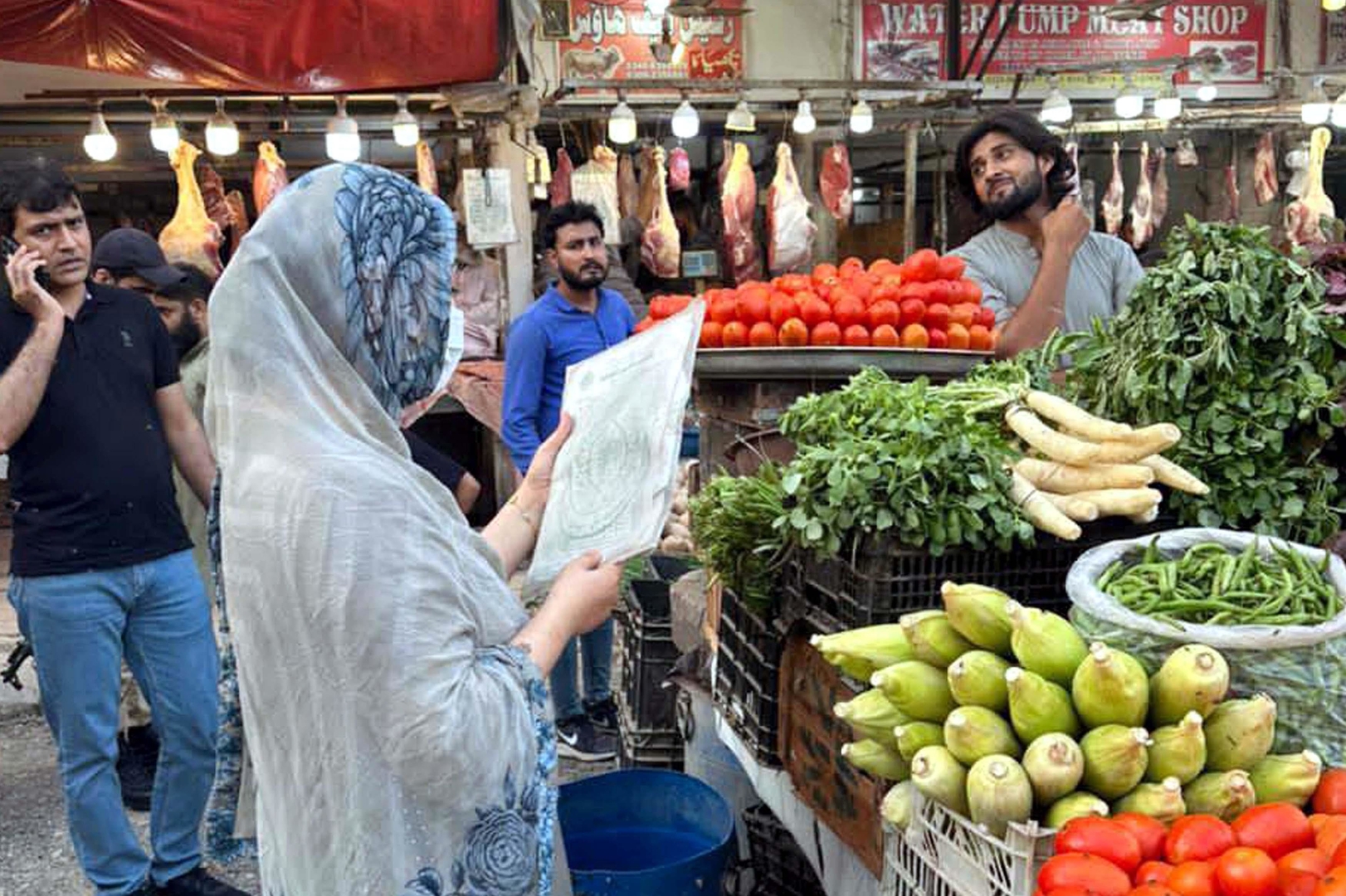 التضخم في المغرب يسجل 0.9% نتيجة ارتفاع أسعار المواد الأساسية