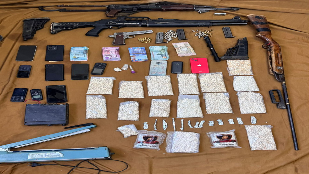 القبض على 10 أشخاص في حملات لمكافحة المخدرات بالأردن