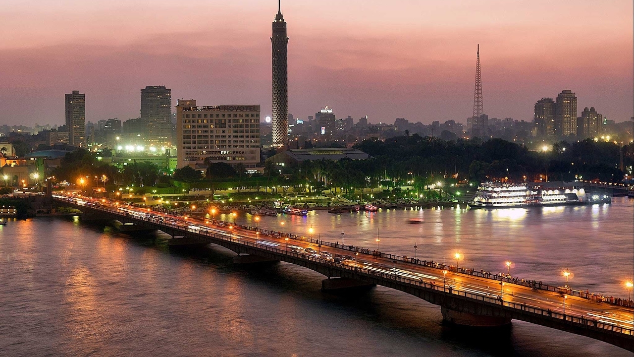 مصر تسدد جزءا من ديونها الخارجية وتواصل جهودها المالية