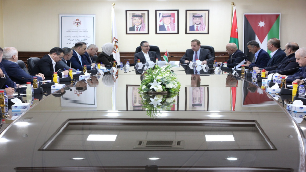 اجراءات حكومية لدعم استيراد اللحوم وضبط الأسعار في الأردن