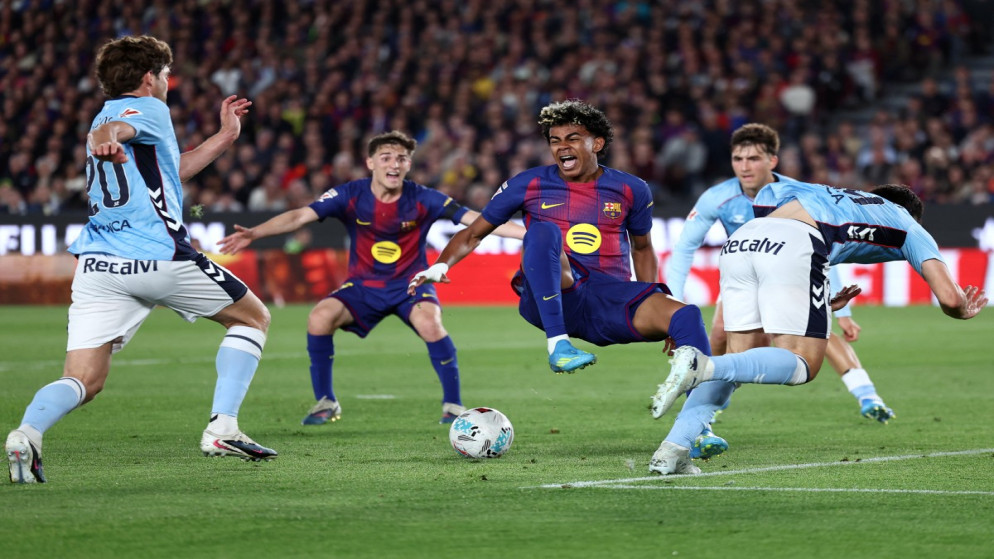 إصابة لامين جمال تهدد مشاركة برشلونة في القمة ضد ريال مدريد