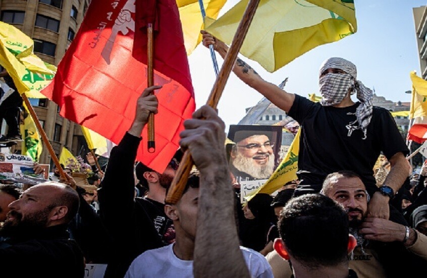 حزب الله يطلب من إيران وقف الهدم الإسرائيلي في لبنان وسط توتر متزايد