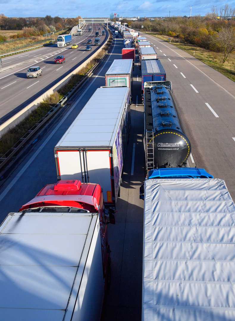 إيران تعزز التجارة الخارجية عبر مسارات جديدة مع التركيز على السوق الآسيوية