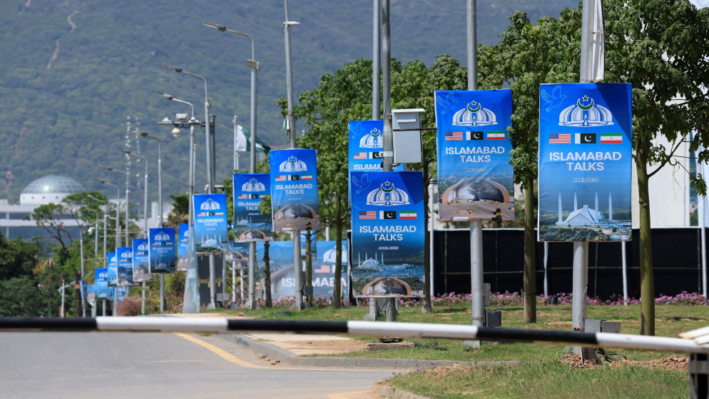 الوفد الايراني يصل باكستان لتعزيز الحوار مع واشنطن