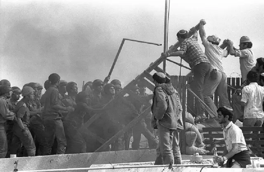 تحرير سيناء: دروس من الاستراتيجية العسكرية المصرية