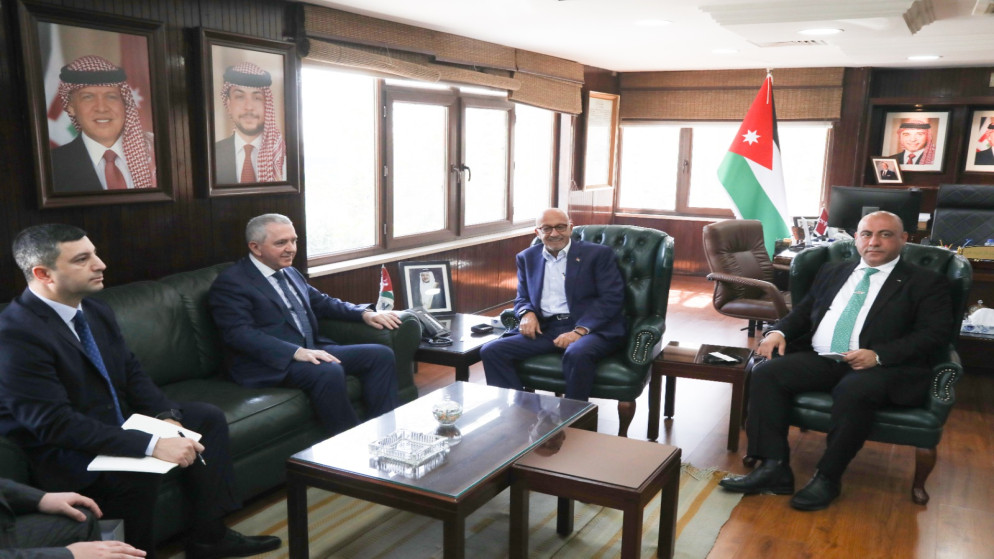 تعزيز التعاون المائي بين الاردن واذربيجان لمواجهة التحديات المناخية