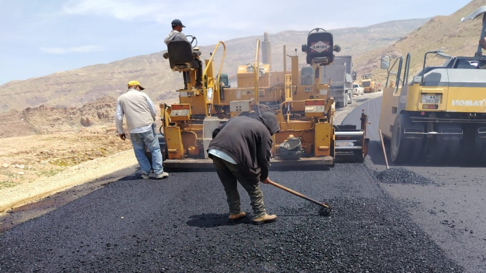 إنجاز المرحلة الثانية من مشروع طريق كثربا - الأغوار في الاردن