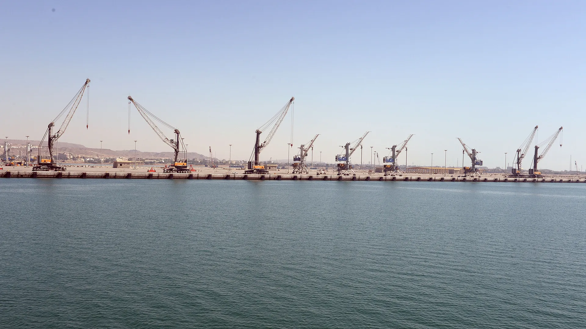 إيران تعيد توجيه مسارات تأمين السلع الأساسية لضمان الأمن الغذائي