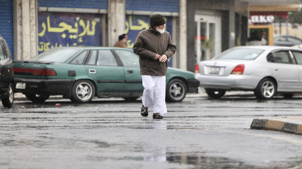 طقس غير مستقر وزخات مطرية متفرقة في الاردن