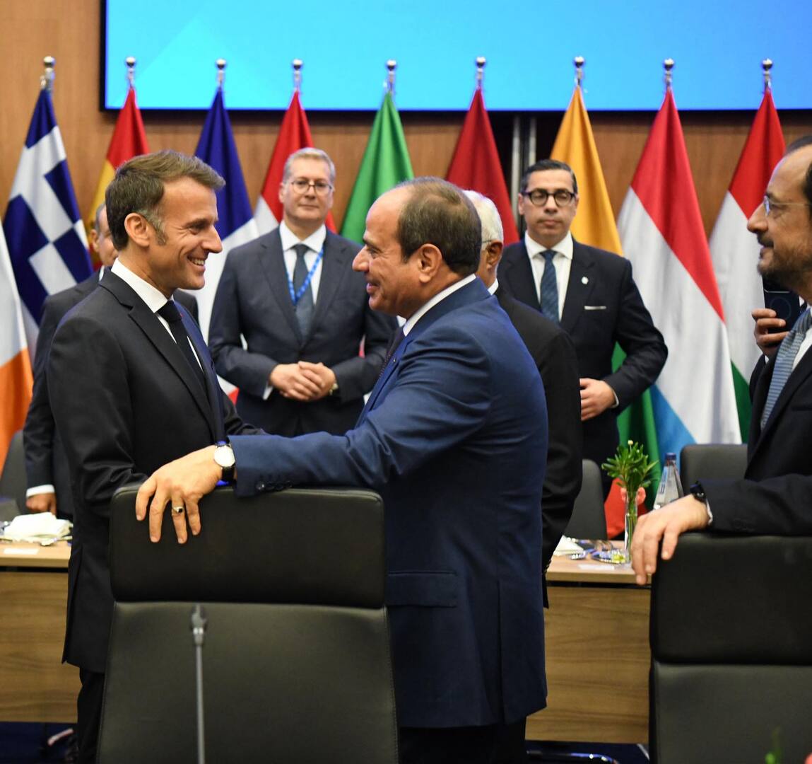 ماكرون يفتتح جامعة سنجور في مصر ويعزز التعاون الثنائي