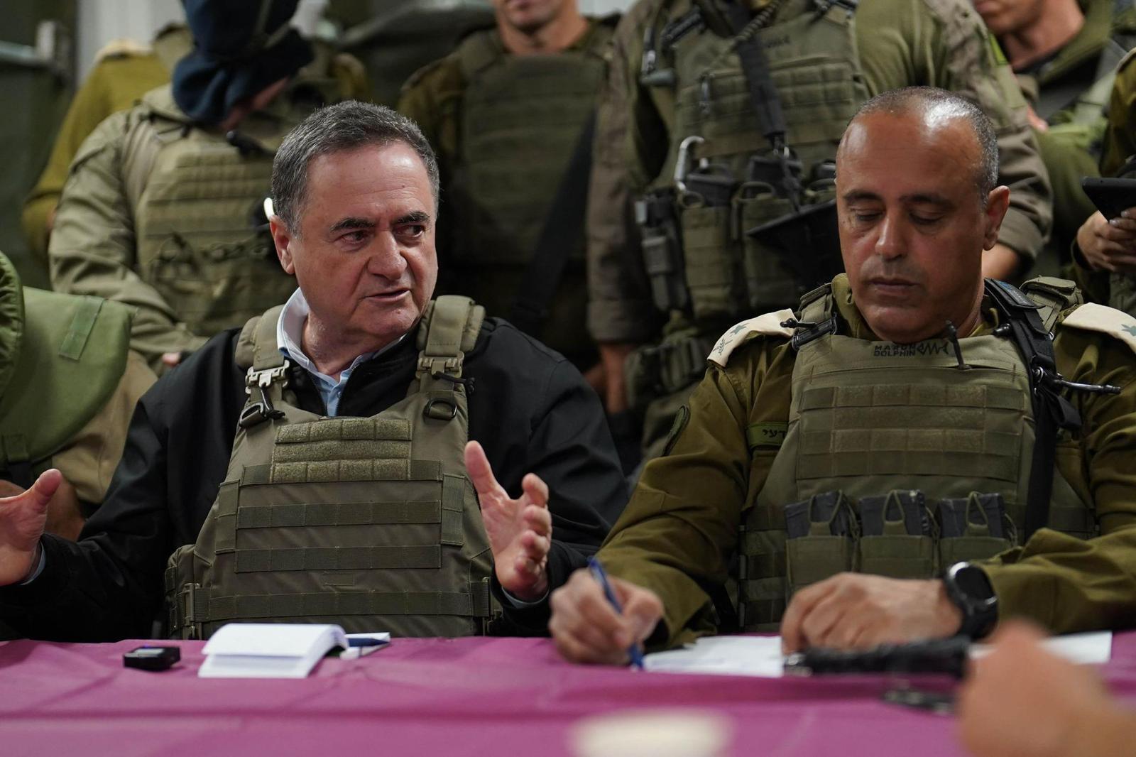 تصريحات وزير دفاع اسرائيل تهدد لبنان وتؤكد استمرار القصف