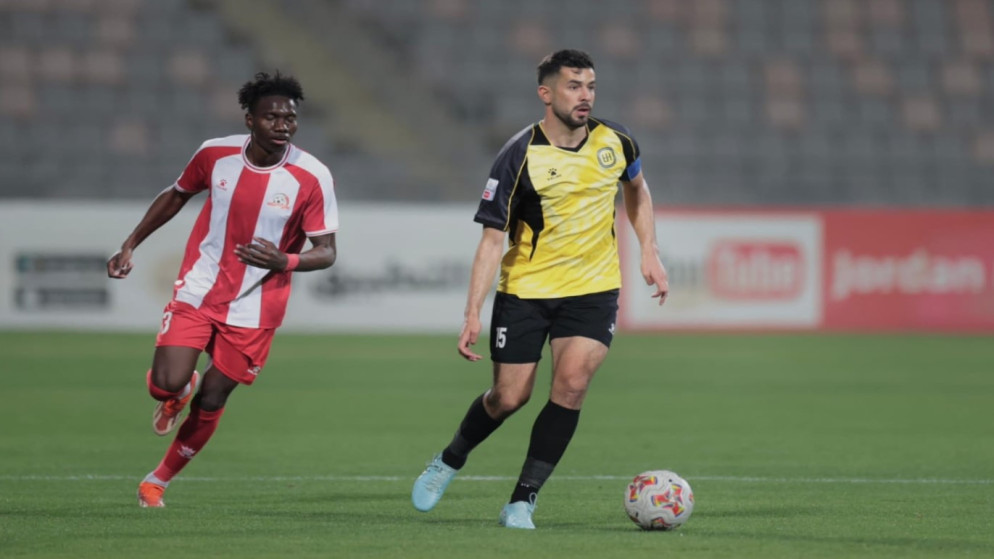 الحسين يتصدر الدوري الأردني بعد تعادل مثير مع شباب الأردن