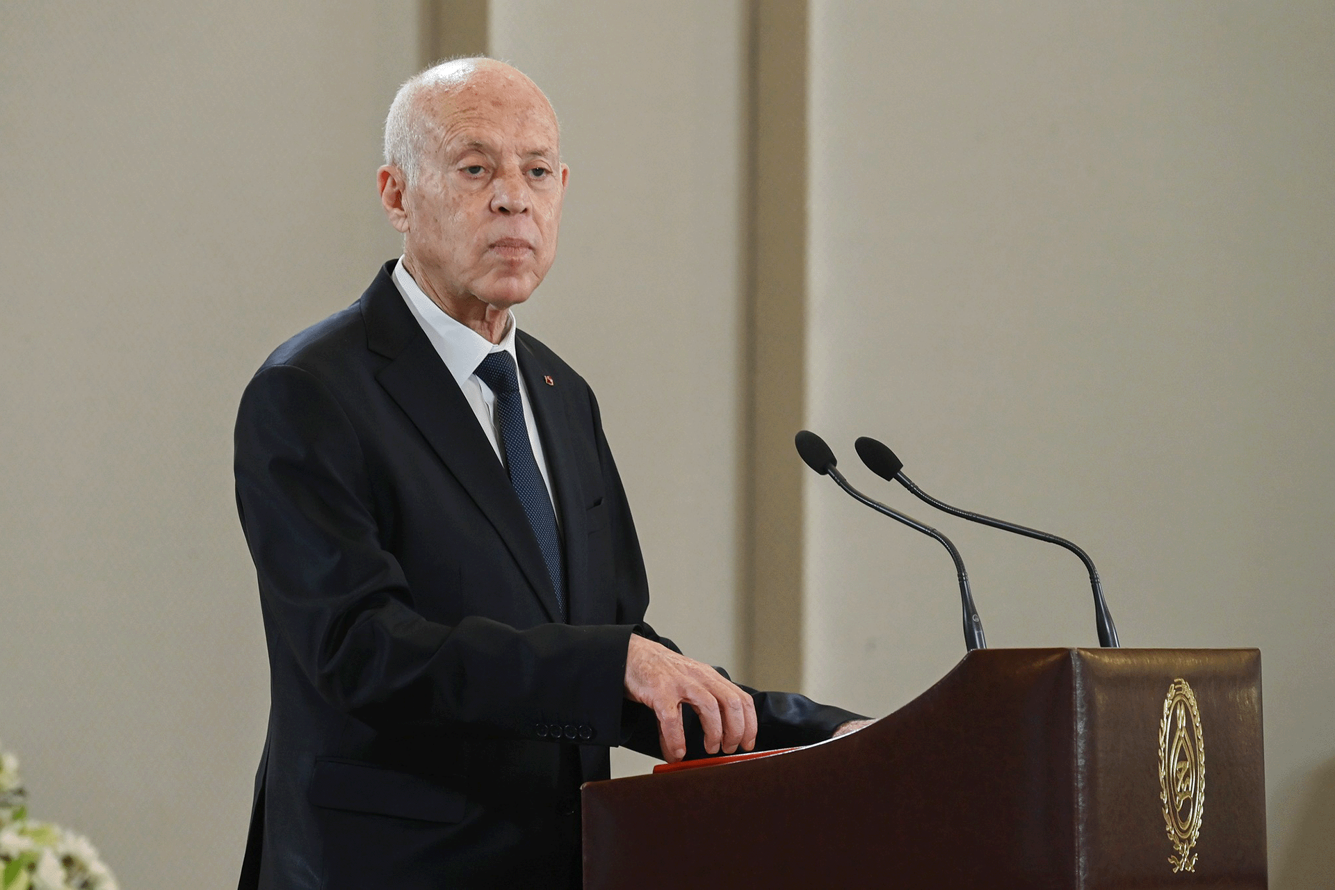 تونس تشهد إقالة وزيرة الطاقة وسط جدل حول مشاريع الطاقة المتجددة