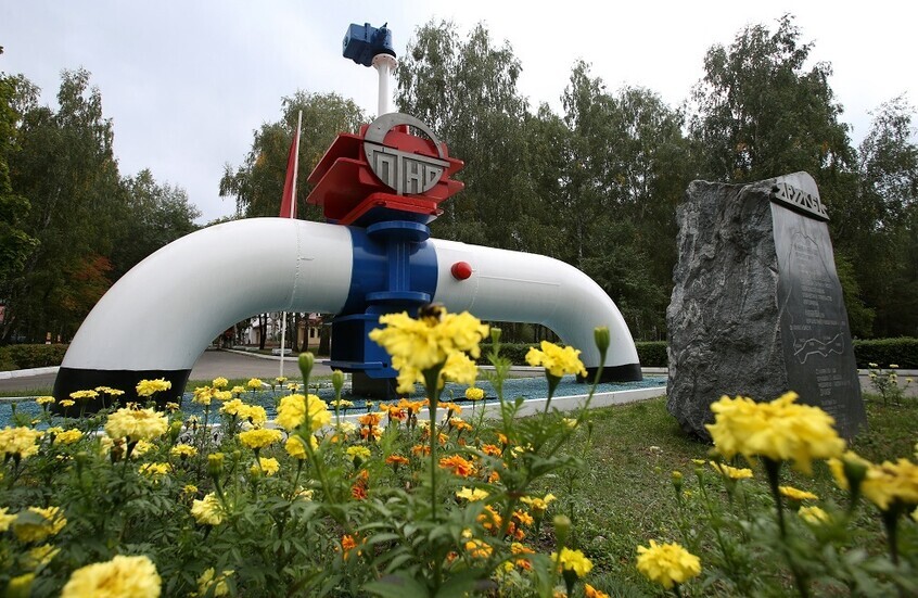 كازاخستان تعيد توجيه صادرات النفط عبر مسارات جديدة