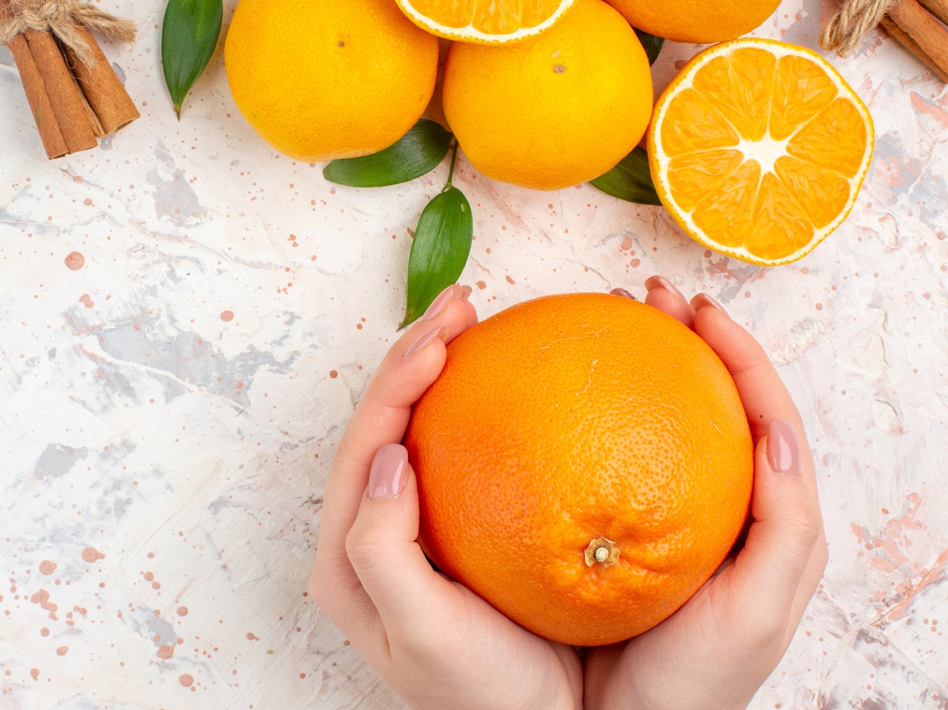 تعرف على فوائد البرتقال الصحية وأهميته في النظام الغذائي