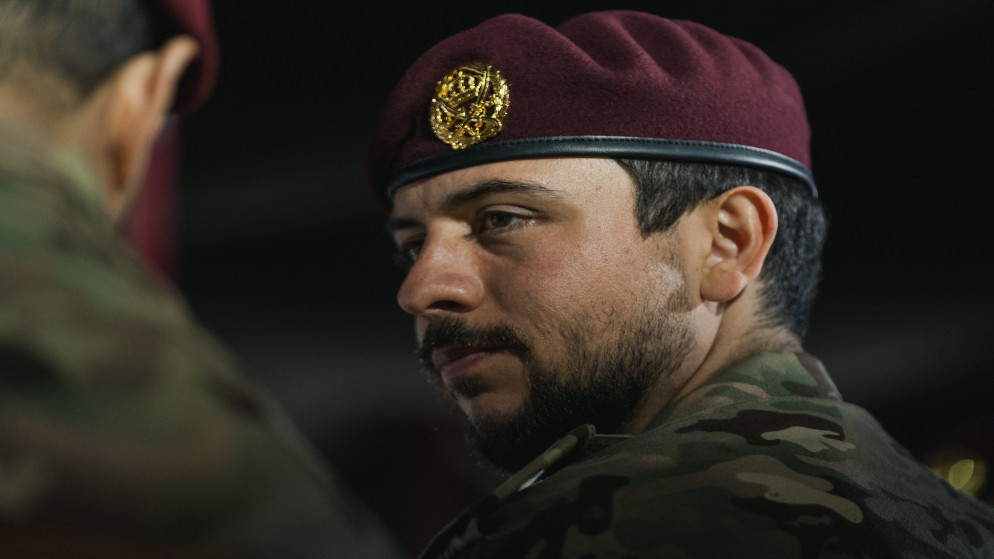 ولي العهد يكرم المكلفين بخدمة العلم في حفل تخريج تاريخي